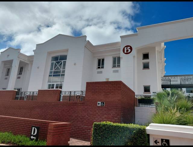 235M² OFFICE TO LET IN BRYANSTON